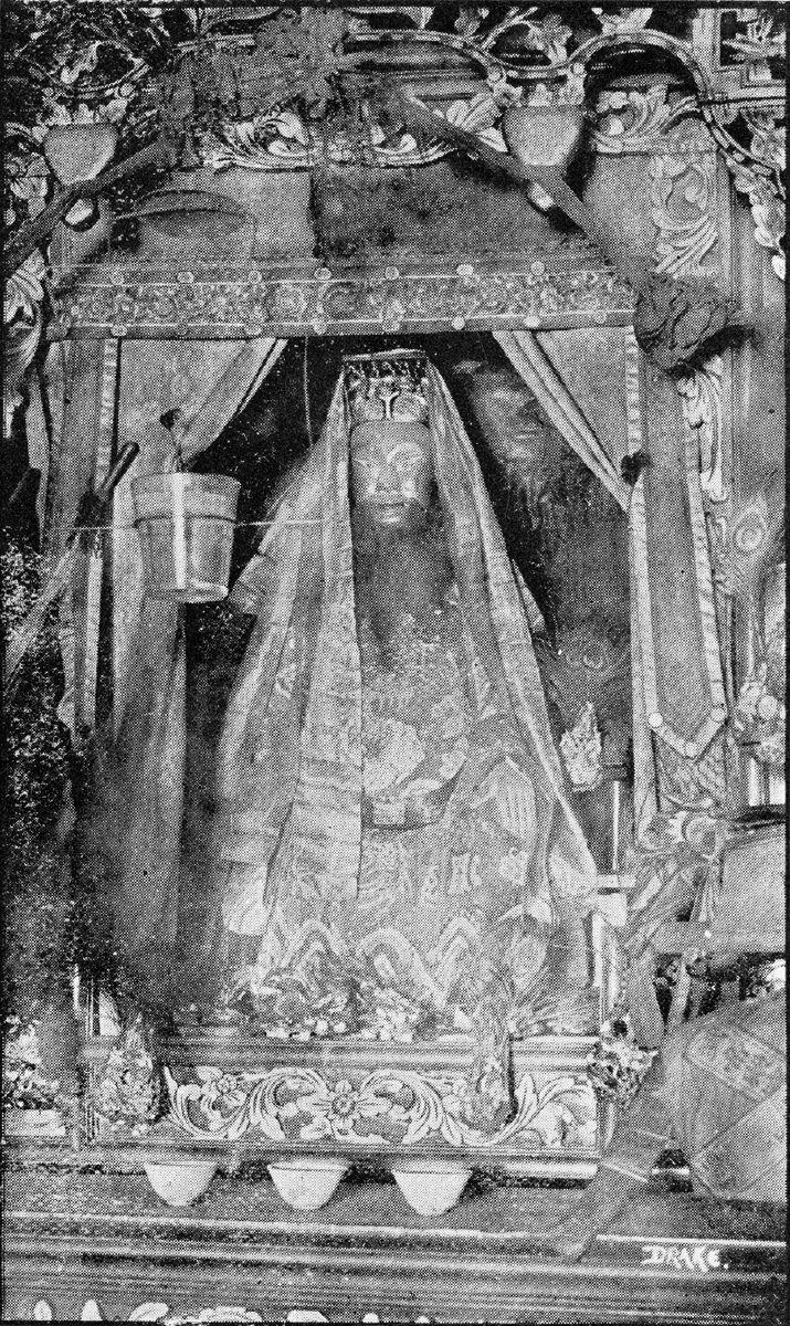 Chinatown, Chinese Joss in the temple